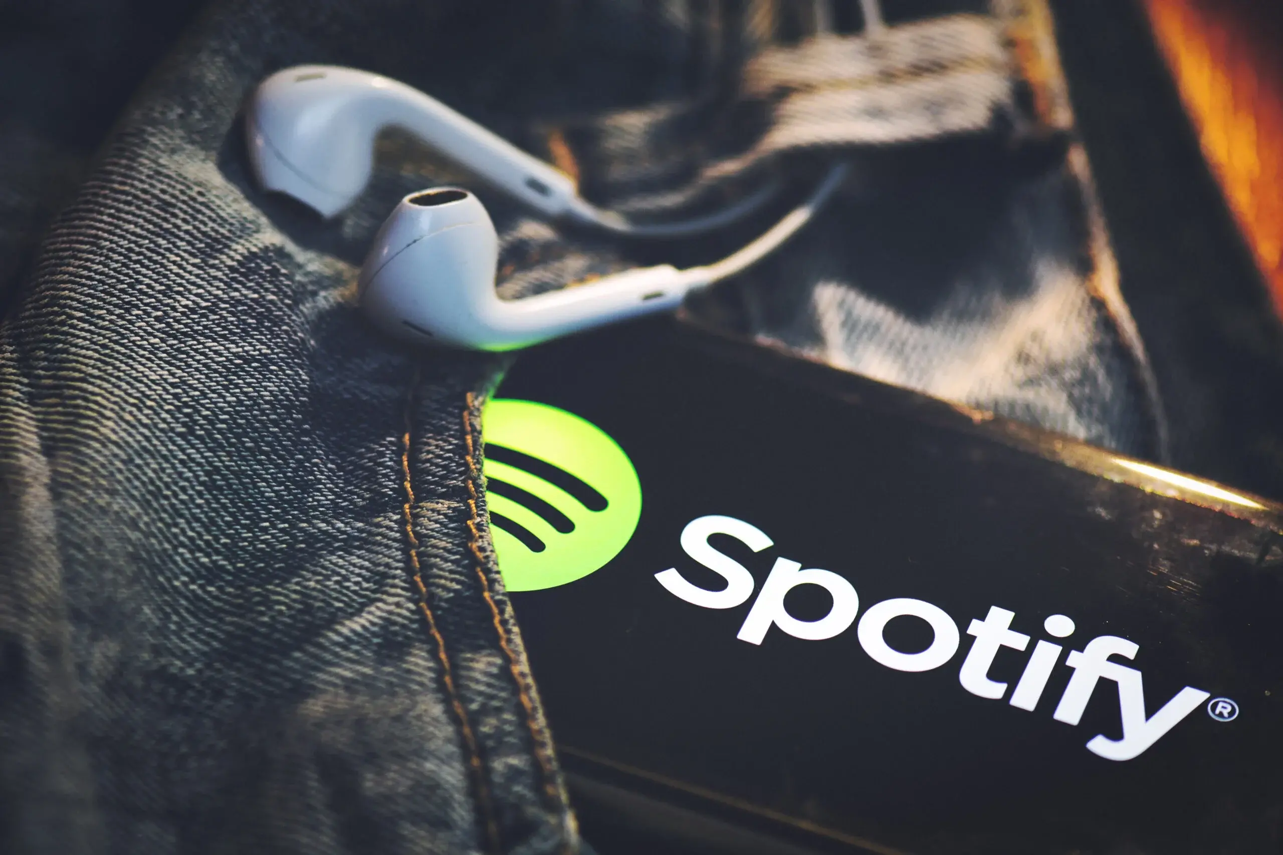Spotify, UMG Deal Sets Up Paid AI Music Remix Tool