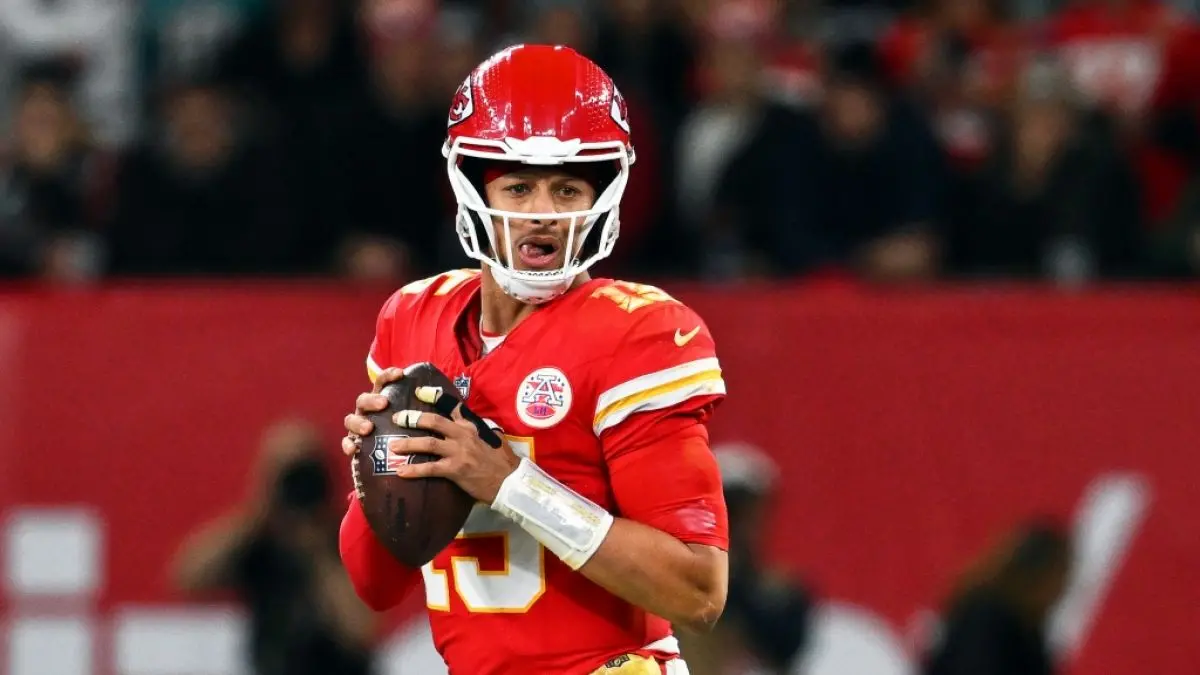 NFL: "Freier Agent, der mit den Chiefs in Verbindung steht, besucht Wohltätigkeitsveranstaltung von Patrick Mahomes"